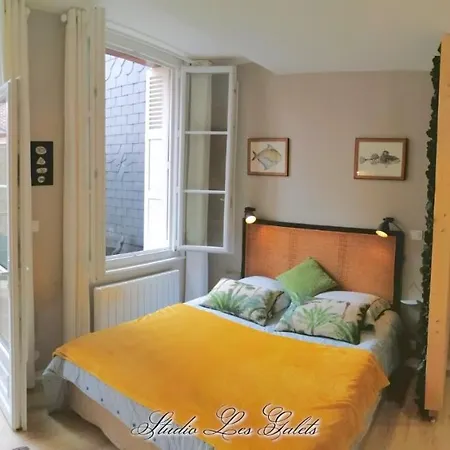 La Venelle Du Bassin * Онфлёр