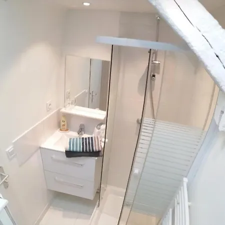 Апартаменты La Venelle Du Bassin