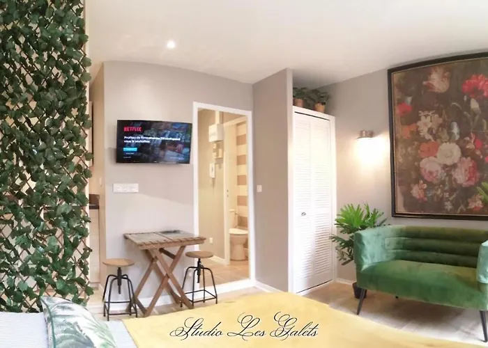 La Venelle Du Bassin