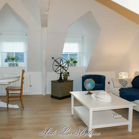 La Venelle Du Bassin *