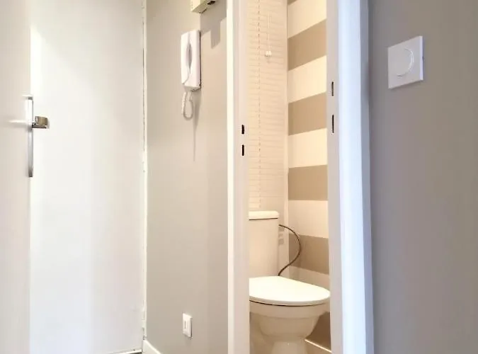 La Venelle Du Bassin *