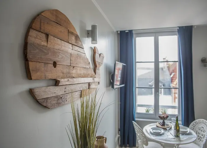 La Venelle Du Bassin Appartement Honfleur