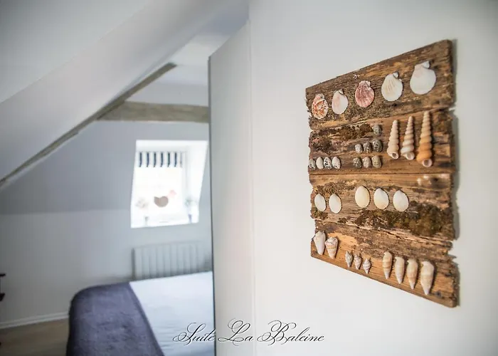 La Venelle Du Bassin *